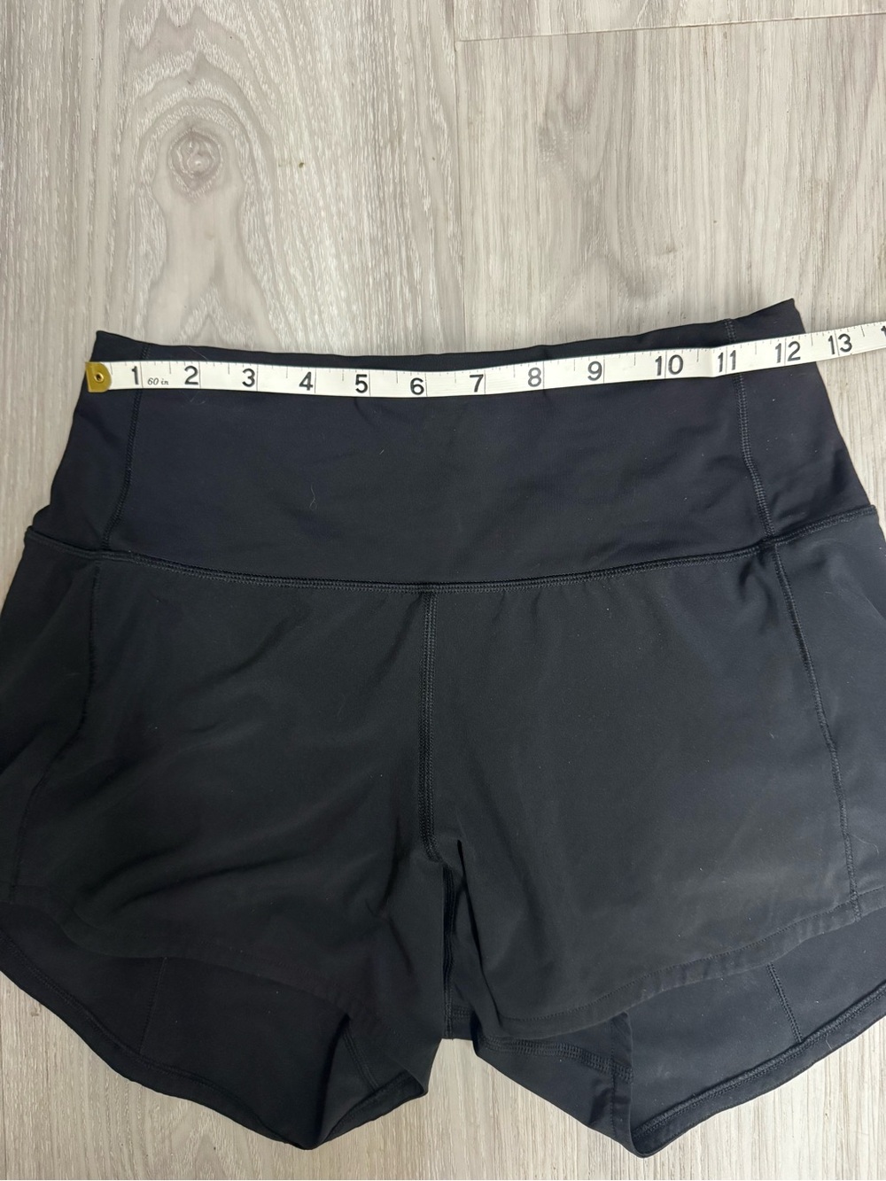 LULULEMON | Black Speed Up High-Rise Running Shorts | Inseam 4” | 2023 | Size 2 - Picture 9 of 10
